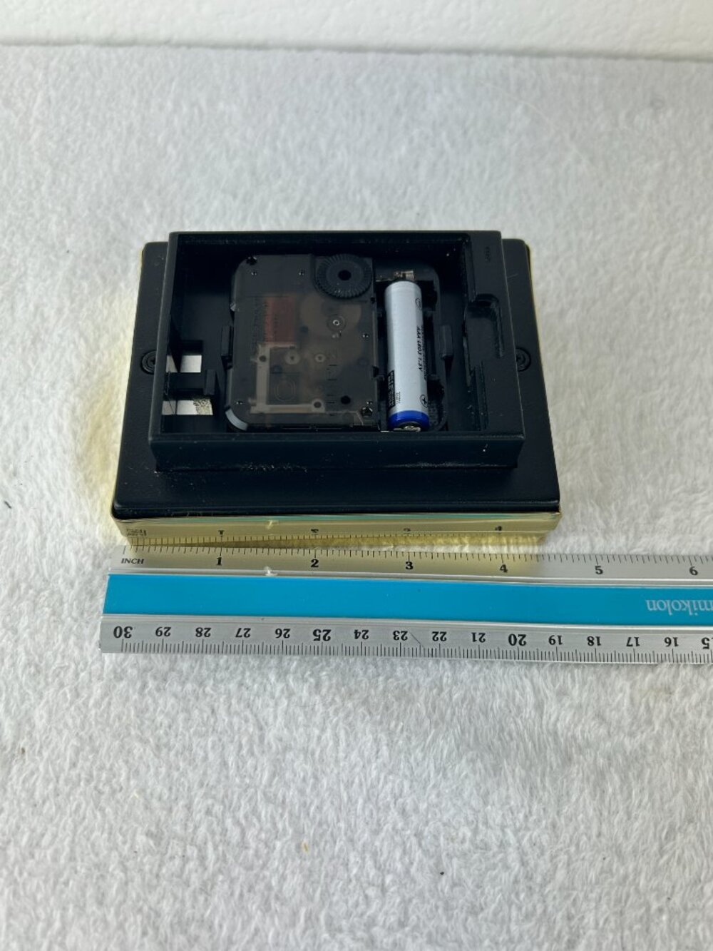 Beauras Tochigi Token Quartz Clock w/Picture Frame. Good Tone. - Picture 6 of 8